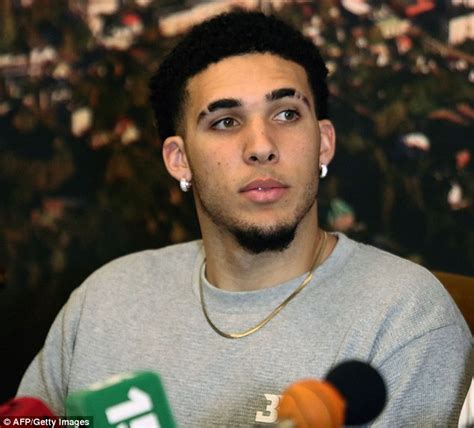 Liangelo robert ball is an american professional basketball player who is currently a free agent. LaVar Ball resurrects Twitter spat with President Trump ...
