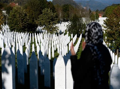 Bill clinton pushed 'appeasement' of serbs after srebrenica massacre. New Bosnian film on Srebrenica screened at place of ...