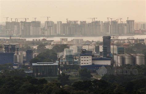 Kawasan perindustrian pasir gudang is situated nearby to taman air biru. Halusi cadangan penempatan semula kilang | Harian Metro