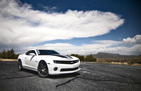 Chevrolet Camaro Ss White Side View Wallpaper Coolwallpapersme