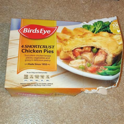 Supersupergirl S Food Reviews Review Birdseye Shortcrust Chicken Pies