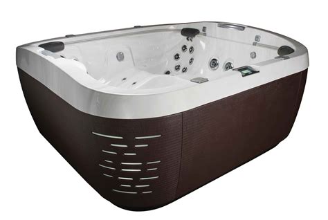 Jacuzzi J 575™ Luxury Lakeland Unique Hot Tub Pool And Patio