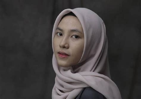 Biodata Profil Dan Fakta Penyanyi Cover Feby Putri Bulatin