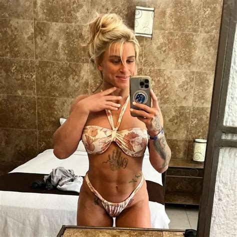 UFC Fighter Goldy Shows Her Photo In Revealing Bikini