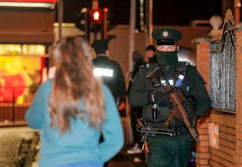 Shots Fired At Psni Officers In West Belfast Belfast Live