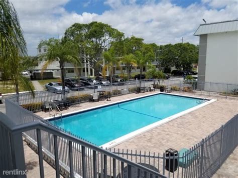 Convenient & hassle free reservation process! 5500 Washington 212 - Hollywood, FL apartments for rent