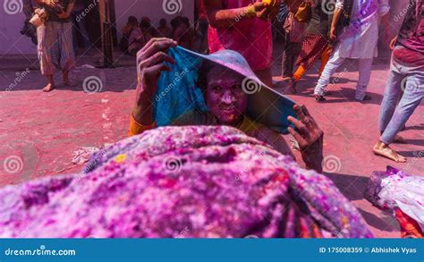 Mathura Holi Festival Editorial Stock Image Image Of Happiness 175008359