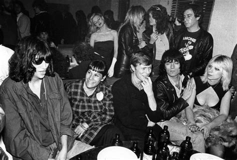 1979 Joey Ramone Linda Stein David Bowie Dee Dee Ramone And Vera