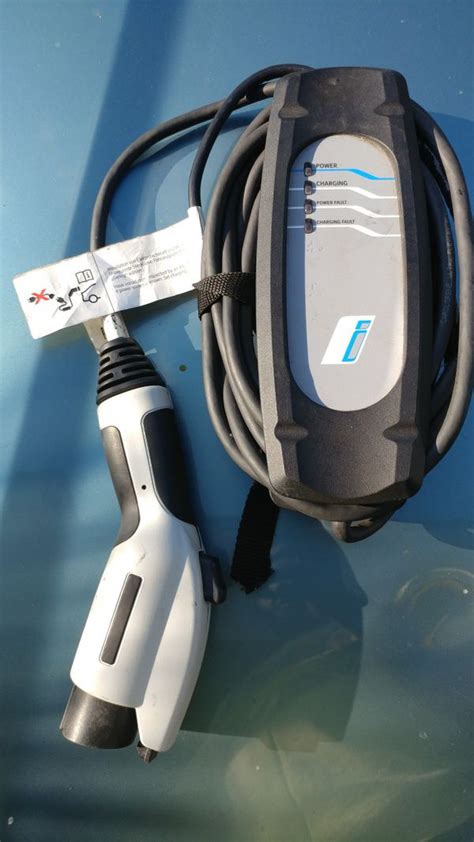 Uses magnetic induction to charge your iphone. BMW i3 i8 330e 530e EV ELECTRIC CAR BATTERY CHARGER PLUG IN 120V 12A 7644239-03 for Sale in ...