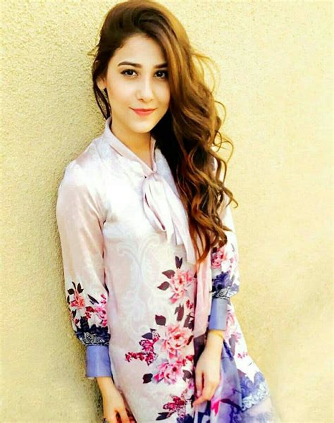 Hina Altaf Reveals Who She Loves And Hates When Doing Intimate Scenes