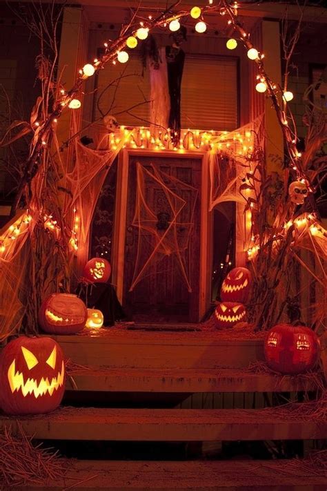 30 Pumpkin Halloween Decor Ideas For The Thriller Night Hike N Dip