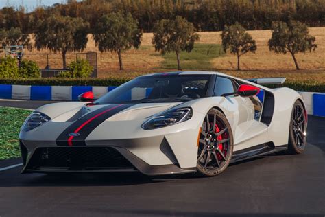 500 Mile 2019 Ford Gt Carbon Series For Sale On Bat Auctions Closed