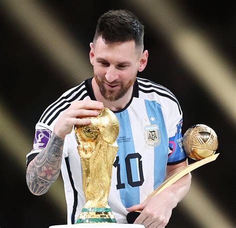 List 101 Wallpaper Messi Con La Copa Del Mundo 4k Completed