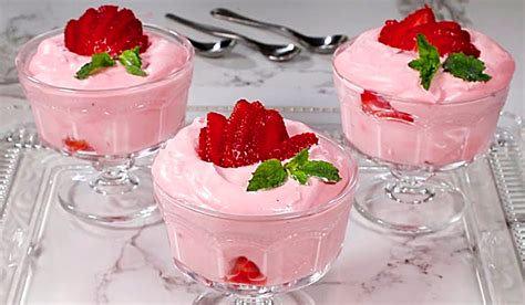 4 Ingredient Strawberry Fool Dessert Recipe