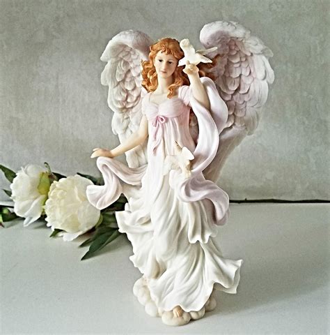 Seraphim Classics Angel Figurine Vanessa Heavenly Maiden Limited