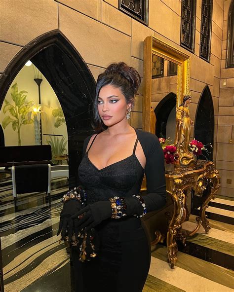 Kylie Jenner Stuns In Figure Hugging Black Dress