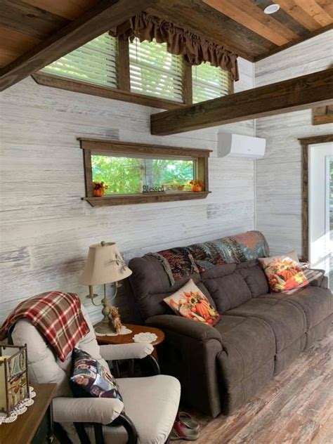 This Rustic Tiny Cabin is Beautifully Decorated by Its New Owners ...