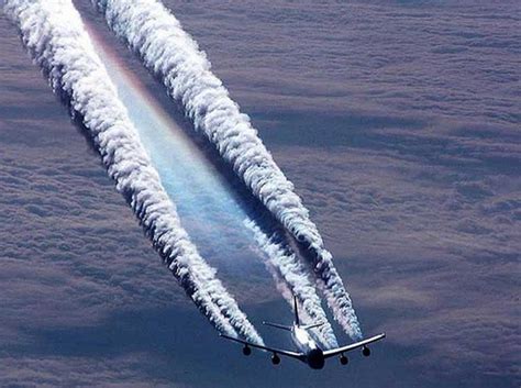 “chemtrails Are Happening All Over The World” According To Former