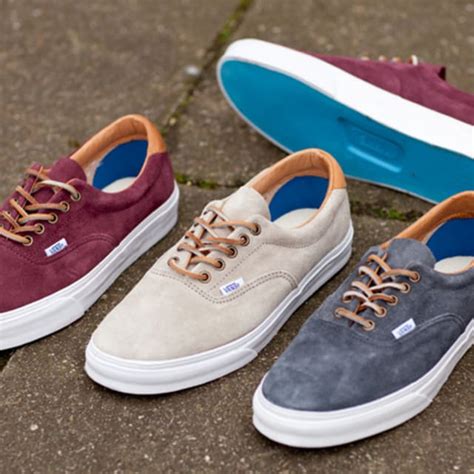 The era pro skate shoes from vans are all about skate performance in a classic looking skate shoe. Vans California Era 48 "Suede" Pack | Complex