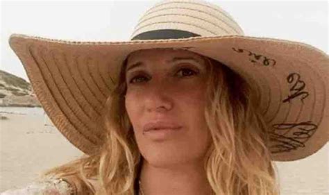 E' stato legato per diverso tempo a valentina fico, dalla quale ha avuto un figlio ovvero nicolò, al quale è molto legato. La vita privata di Giuseppe Conte: l'ex moglie e l'attuale ...