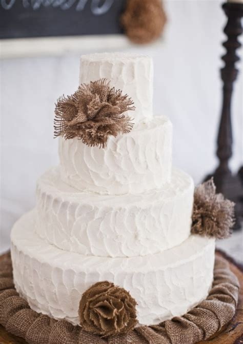 Faulkners Ranch Wedding Wednesday Burlap Wedding Cakes