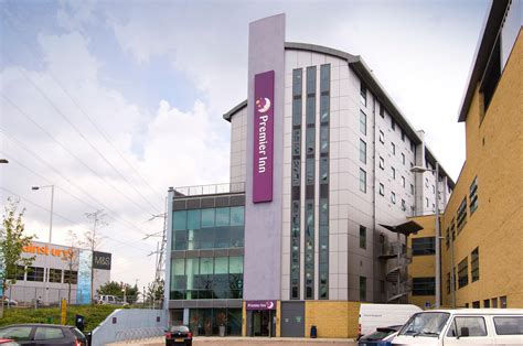 Is drinking a san miguel by carlsberg uk at premier inn london wimbledon south. Premier Inn London Wimbledon South Hotel - Hotels in ...
