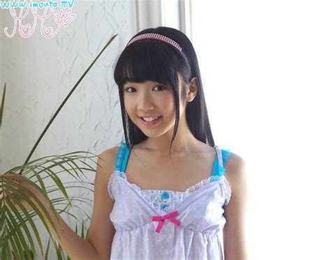 Many japanese criticise such depictions of underaged girls, including some japanese politicians. Momo Shiina Gravure Idol - Junior Idols Blog