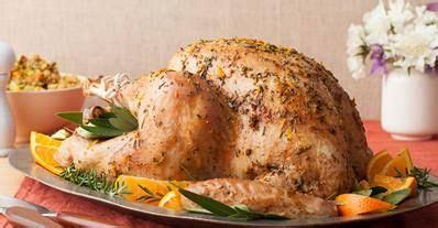 Turkey recipes meat recipes healthy dinner recipes cooking recipes recipies food dishes the pioneer woman ree drummond, is a sweet lady constantly making the world drool with her after baking my double chocolate zucchini cake, i still have one big zucchini left wanted to grill it. Roasted Thanksgiving Turkey Recipe courtesy The Pioneer Woman - Ree Drummond Show: T… | Turkey ...