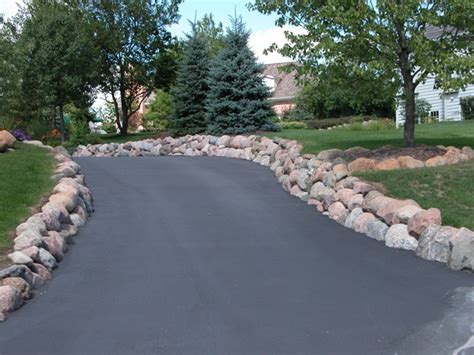 Boulder Border To Driveway Landscaping With Rocks Driveway