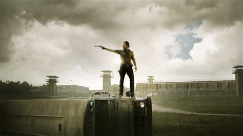 Rick Grimes Andrew Lincoln Standing The Walking Dead Revolver