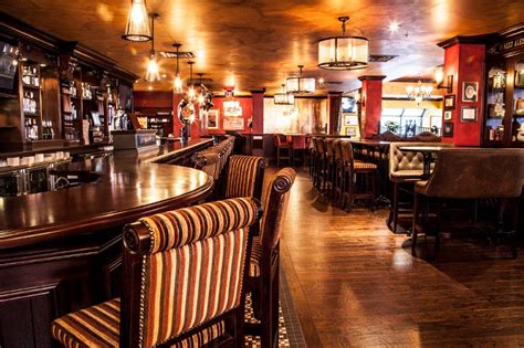 Doc Magilligans Restaurant And Irish Pub Lundys Lane