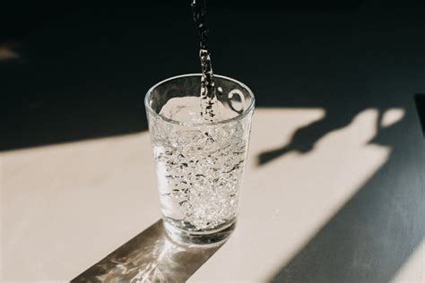 Cuáles son los beneficios de beber agua pura Rotoplas MX