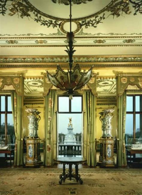 Take A Sneak Peek At Buckingham Palaces Opulent Rooms