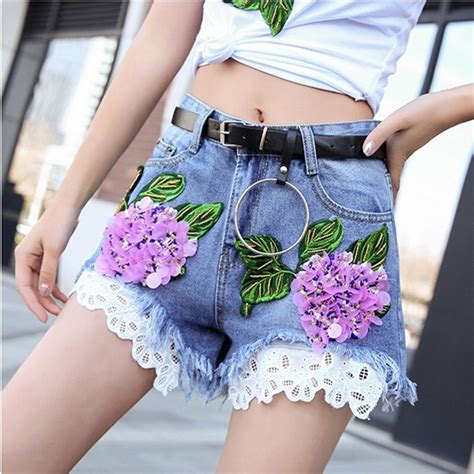 2019 Spring Summer Female High Waist Denim Shorts Women New Flower Embroidery Jeans Shorts