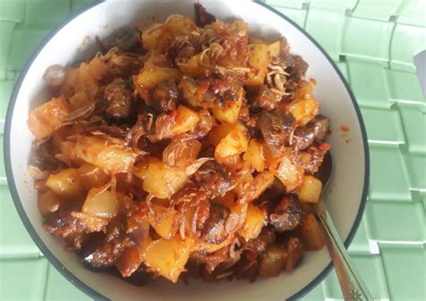 Nikmatnya resep sambel goreng kentang hati ampela yang cocok untuk makan bersama. Resep Sambel Goreng Ati Ampela oleh Ernayra Karim - Cookpad
