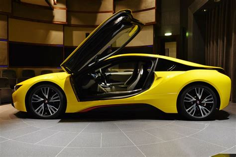 Yellow Bmw I8 Shows Up In Abu Dhabi