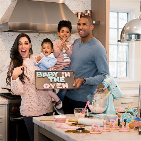 This photo also appears in. Al Horford y Amelia Vega esperan su tercer hijo
