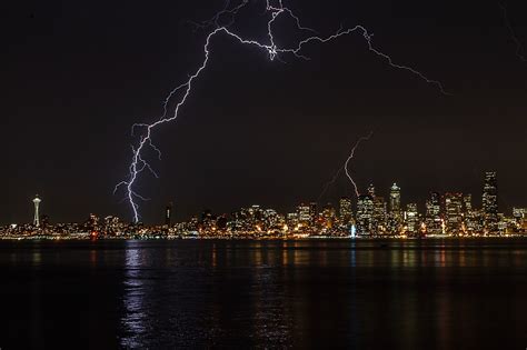 Seattle Thunderstorm 82014 Downtown Seattle Seattle Times Parts Of