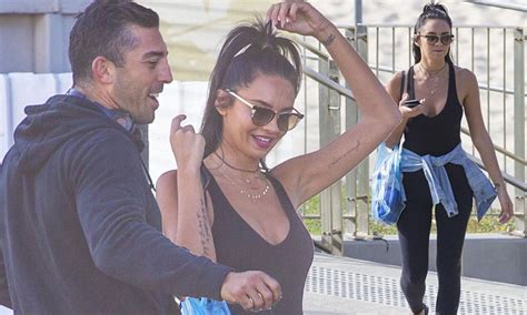 NRL S Braith Anasta S Rumoured New Girlfriend Rachael Lee Puts On A Busty Display Daily Mail