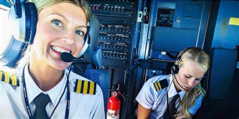these female pilots are smashing stereotypes and becoming huge instagram stars female pilot