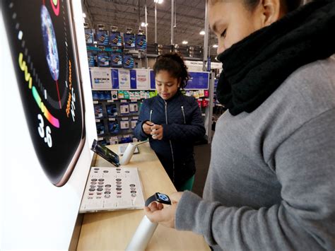 Apple And Best Buy Drastically Expand Partner Repair Program In Us