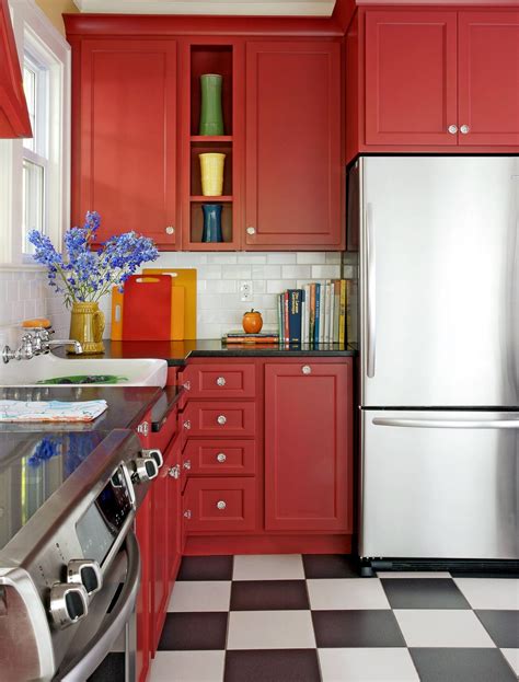 What Colors Go With Red 20 Knockout Combinations To Consider