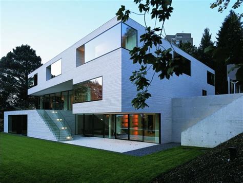 Katalog perumahan dengan foto dan deskripsi. Atriumhaus am Zürichberg in 2019 | Atriumhaus, Atrium und Haus