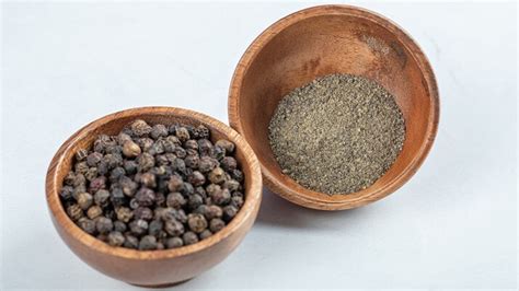 Black Pepper Benefits Nutritional Information And Uses