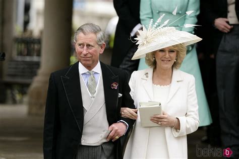 El Príncipe Carlos Y Camilla Parker En Su Boda La Familia Real