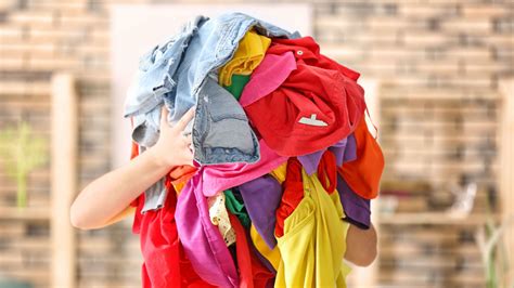 Why You Should Never Throw Your Old Clothes in the Trash | Mental Floss