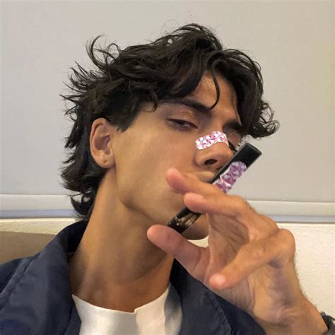 As long as you're young, live for yourself. How to Get the Look of Eboy Hair - Human Hair Exim