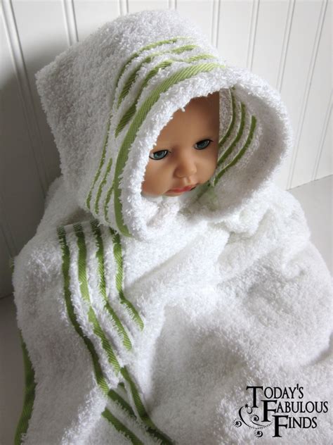 Line up the middle of the hood with the pin. Today's Fabulous Finds: Hooded Bath Towel Tutorial