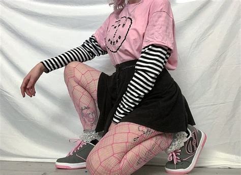 Soft Grunge Outfits Pastel Goth Aesthetic Outfits Goimages Connect