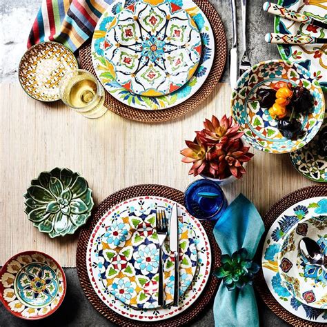 Testers say this tableware looks like ceramic, but is more lightweight. Iznik Tile Outdoor Melamine Dinner Plates, Red & White ...